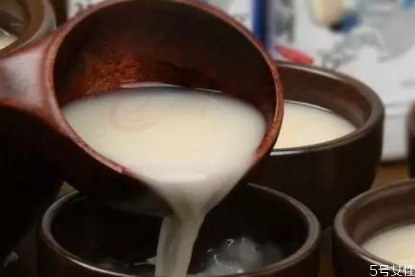 怎么自制米酒 自制米酒的简单方法