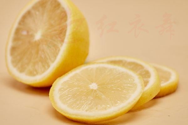 喝柠檬水对健康有什么影响？原因是这样