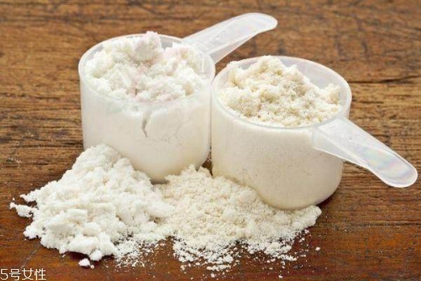 乳清蛋白粉怎么吃乳清蛋白粉的副作用？
