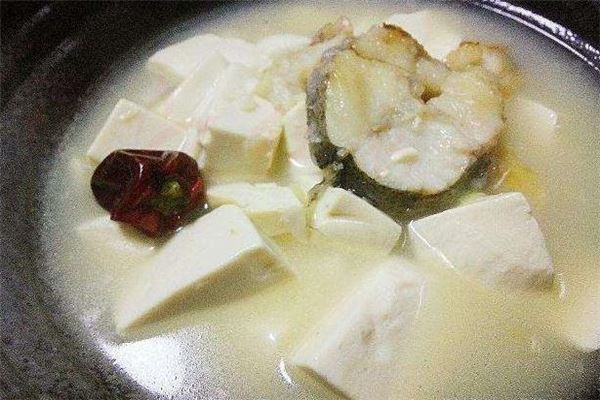 明太鱼炖豆腐的做法 营养家常菜