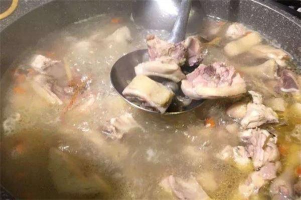 石螺鸡汤的做法 健康养生食谱