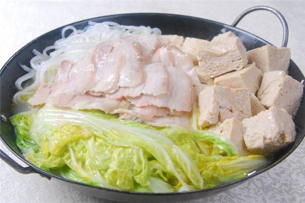 如何用冻豆腐炖白菜美味家常菜