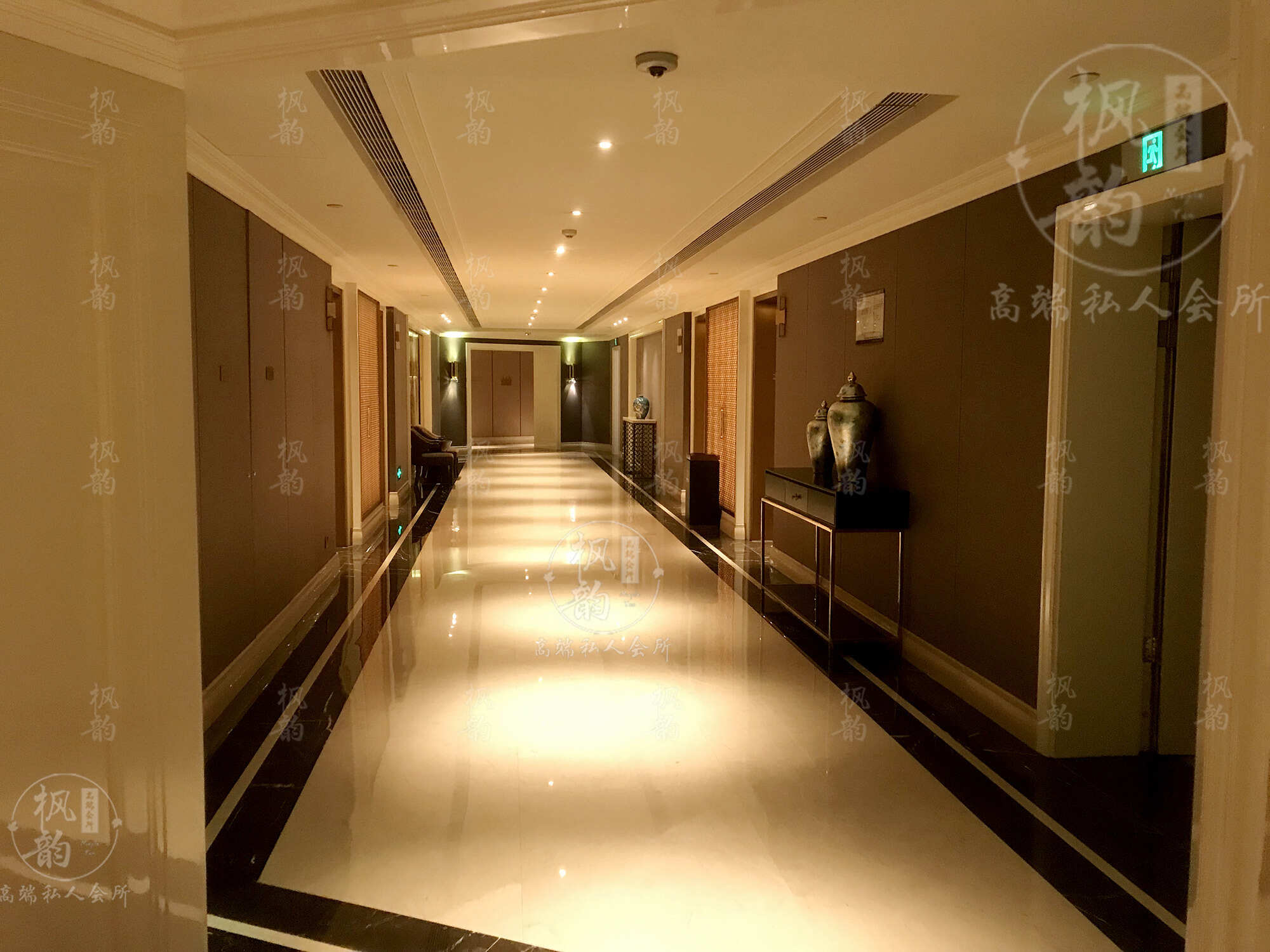 兄弟带我探秘西城区桑拿养生，揭秘男人生活新体验