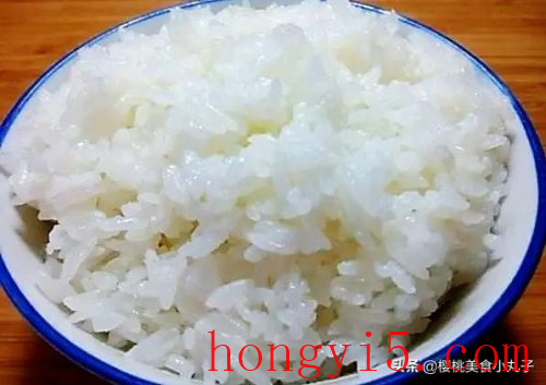 米饭怎么做好吃(大米饭怎么做又香又好吃)插图1