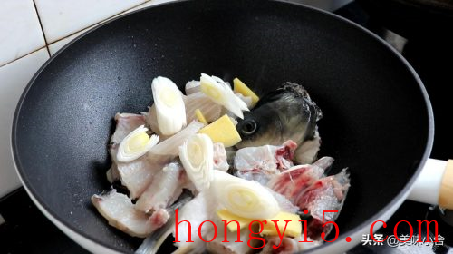 水煮鱼片的做法(水煮鱼的家常做法)插图8
