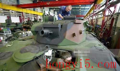 坦克是哪个国家发明的(第一个坦克是哪个国家发明的)插图2