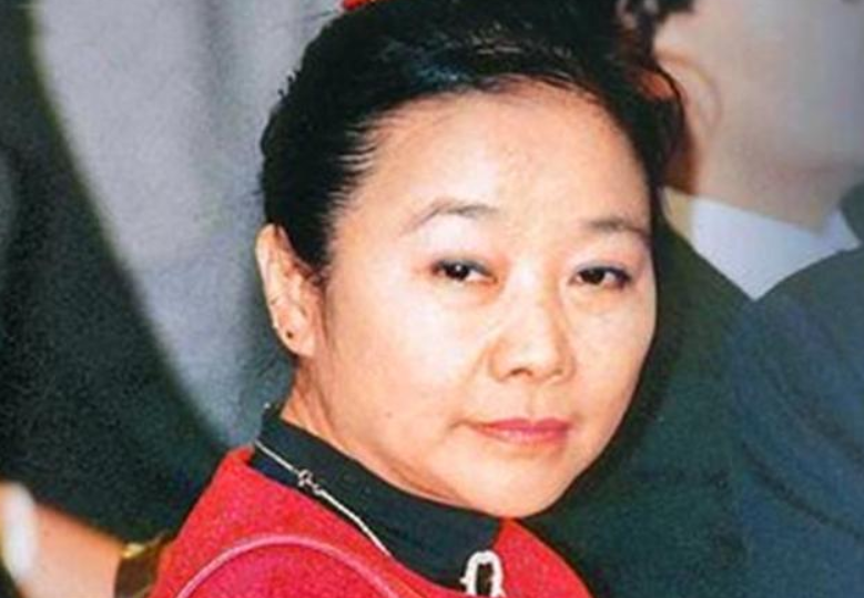 2009年，四川富豪刘庆新遇害，留下20亿遗产，婆媳相争对簿公堂