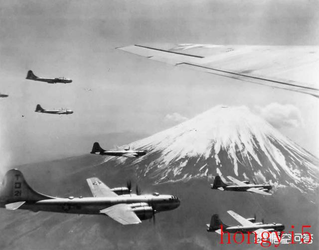 二战期间美国轰炸东京飞行员下落（美国轰炸东京飞行员幸存者）(图2)