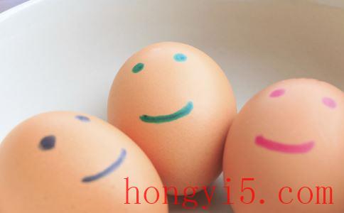 鸡蛋不能和什么一起吃 吃鸡蛋有哪些注意事项 鸡蛋有哪些营养价值