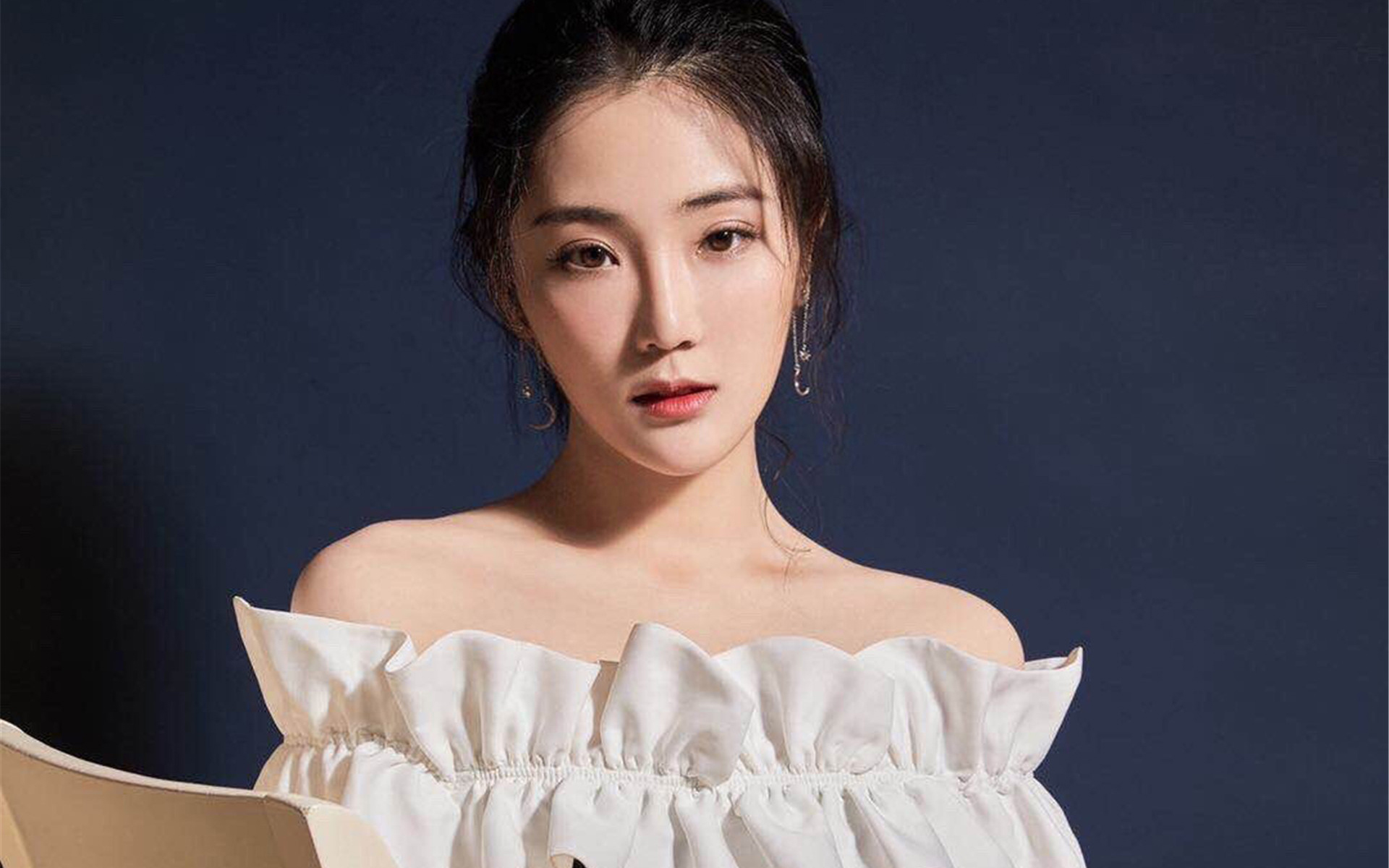 8位“被爹妈强捧”的星二代,没作品没演技,好日子到头了