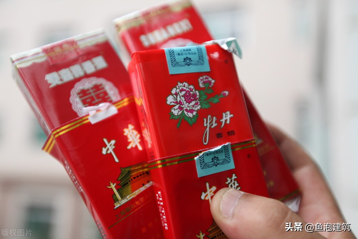 中国烟民数量超过3亿，为控制吸烟人数，提高香烟价格引争议
